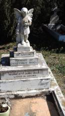 Geoffrey Noel RITTER
b: 8 Jun 1948
lived 14 hours
son of Mr and Mrs Arthur RITTER
Aubigny St Johns Lutheran cemetery, Toowoomba Region