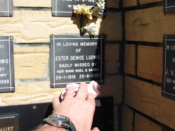 Esther Denice LUDWIG  | B: 29 Jan 1916  | D: 25 Jun 2001  | (sons Noel and Garry)  |   | Bethania (Lutheran) Bethania, Gold Coast  | 