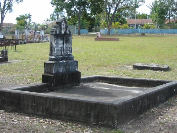 Eagleby Cemetery, Gold Coast City  |   | 