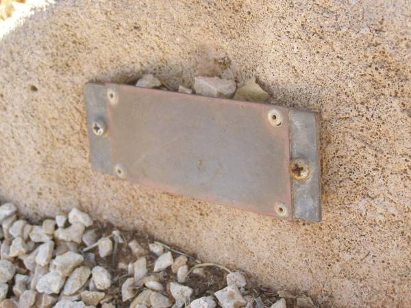 Trevor THOMAS  | b: 22 Oct ? 1947  | d: 19 May 1985  |   | Exmouth Cemetery, WA  |   | 