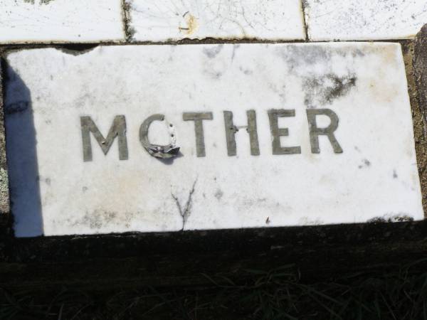 George DUNCAN,  | husband father,  | died 25 Nov 1937 aged 70 years;  | Zilpah DUNCAN,  | mother,  | died 17 June 1962 aged 89 years;  | Helidon General cemetery, Gatton Shire  | 