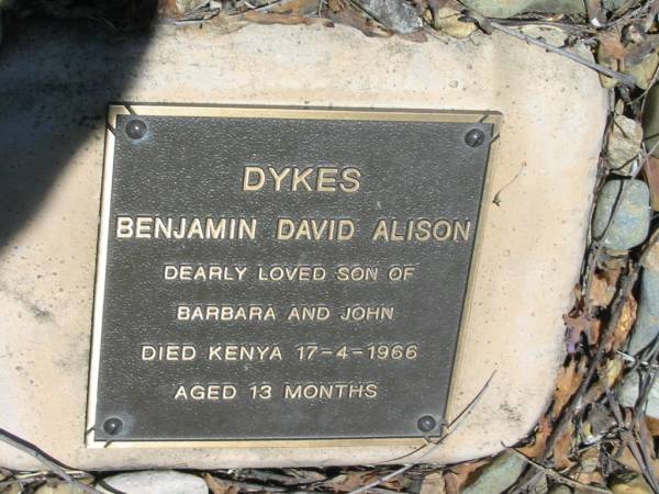 MOSELEY DYKES;  | MOSELEY, Edith Charlotte (nee LONG),  | died 13-11-2000 aged 96 years,  | wife of Bill;  | MOSELEY, William Edward (Bill),  | died 26-5-2002 aged 99 years;  | DYKES, Benjamin David Alison,  | son of Barbara and John,  | died Kenya 17-4-1966 aged 13 months;  | Kalbar General Cemetery, Boonah Shire  | 