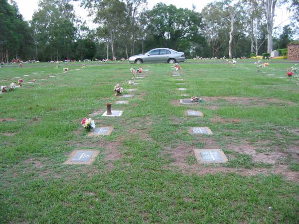 Lawnton cemetery, Pine Rivers Shire  | 