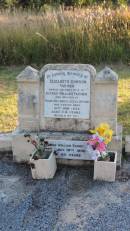 Elizabeth Dawson FARMER
d: 21 Jun 1950 aged 84
wife of Alfred William FARMER
mother of Roy, Bruce, Alick, Arthur
Alfred William FARMER
d: 19 Jul 1956 aged 93
Legume cemetery, Tenterfield, NSW