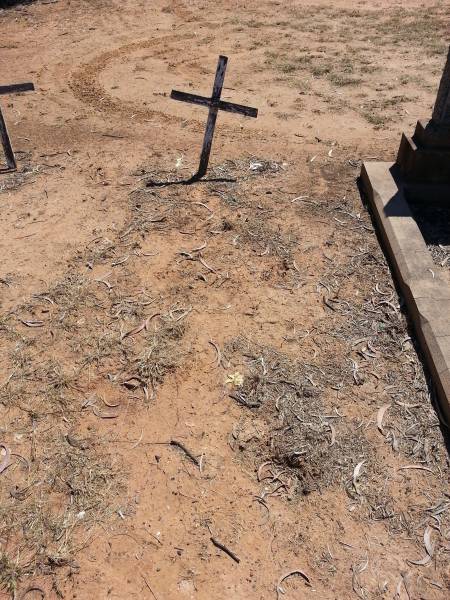   | Meandarra cemetery  | Copyright Dr Matt Barton  | 
