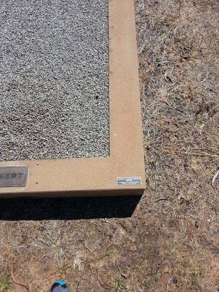 A. W. COVER (Bert)  | d: 16-Sep-2005, aged 83  |   | Meandarra cemetery  | Copyright Dr Matt Barton  | 