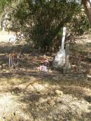 Paulina GRAF,
died 20 Jan 1893;
Gottfried GRAF,
husband father,
died 13 March 1923 aged 66 years,
native of Switzerland;
Norman Denis GRAF,
son,
killed in action 1 Sept 1918 aged 20 years;
Meringandan cemetery, Rosalie Shire