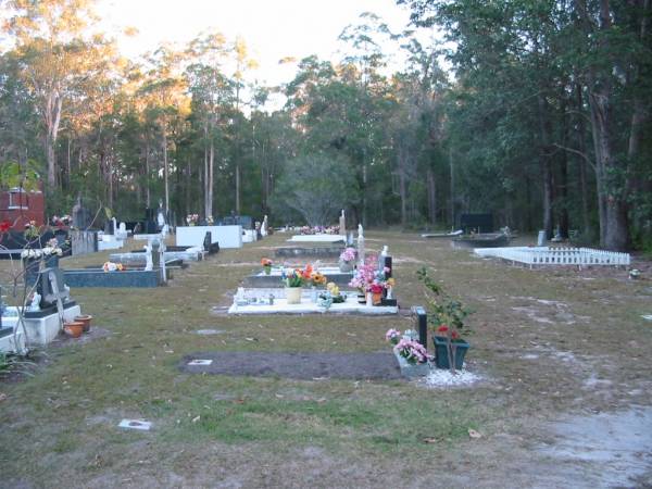 Mooloolah cemetery, City of Caloundra  |   | 