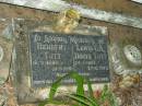 Herbert TUTT,
12-8-1885 - 31-5-1961;
Lewis C.A.Doris TUTT,
24-1-1887 - 27-12-1972;
Mooloolah cemetery, City of Caloundra