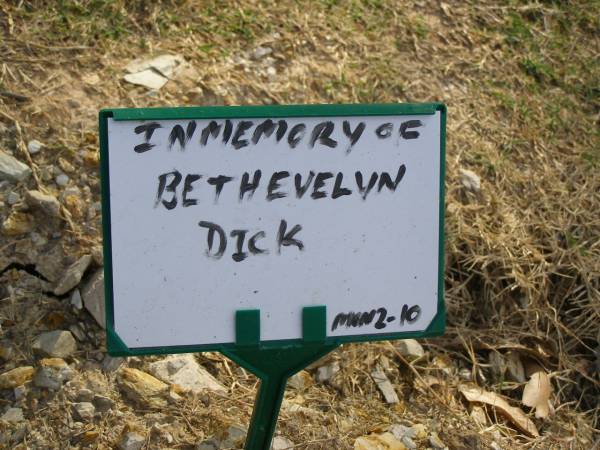 Beth Evelyn DICK;  | Mudgeeraba cemetery, City of Gold Coast  | 