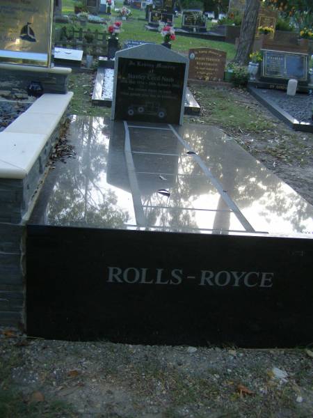 Stanley Cecil Nash ROLLS-ROYCE,  | 15 May 1934 - 30 Jan 2006;  | Mudgeeraba cemetery, City of Gold Coast  | 