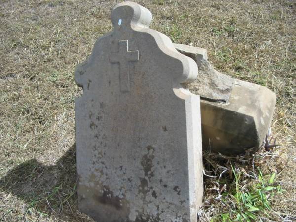 wife  | J-MICHALL  | B: 19 Aug 1827?  | D: 23 Jun 1884?  | 66 years 10 months  |   | ---------  | Hier ruhe  | Der EheFrau  | J-MICHALL,  | Geboren den  | 19 Aug 1827  | Gestorben den 23? Jun 1884  | Sie hat ihr alter  | o fur Achtauf  | 66 Jahr 10 monat  |   | Mutdapilly general cemetery, Boonah Shire  | 