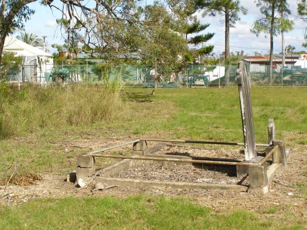 Amalie DEUTSCHMANN,  | died Nikenbah 29 Sept 1909 aged 69 years;  | Gottfried DEUTSCHMANN,  | died 2 Aug 1926 aged 80 years;  | Nikenbah Aalborg Danish Cemetery, Hervey Bay  | 