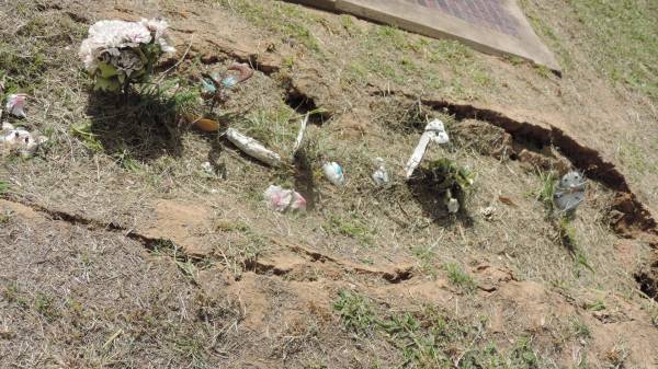   | Peak Downs Memorial Cemetery / Capella Cemetery  | 