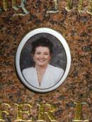 Jennifer Louise PEET,
daughter sister grand-daughter cousin,
died 31-10-1997 aged 26 years;
Pine Mountain Catholic (St Michaels) cemetery, Ipswich