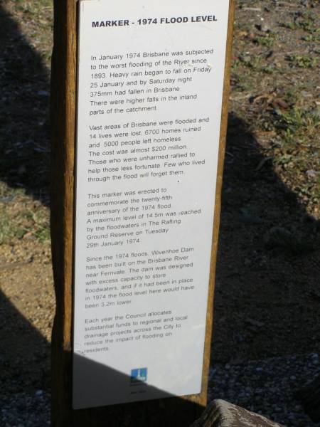 Pullenvale Rafting Ground reserve  | <a href= floodlevel.html >marker - 1974 flood level</a>  |   | 