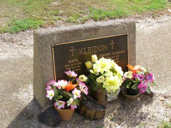 Mavis KLEIDON,  | born 22-10-1963 died 16-5-1991 aged 54 years;  | Vincent Clarence KLEIDON,  | born 13-3-1934 died 19-6-1991 aged 57 years;  | Ropeley Immanuel Lutheran cemetery, Gatton Shire  |