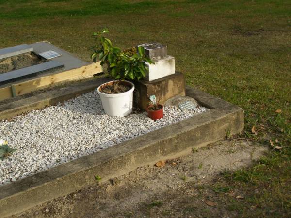 Colin Nelson ELLEM,  | died 12 June 1925 aged 10 months;  | Anne Florence ELLEM,  | died 6 Oct 1969;  | Tallebudgera Presbyterian cemetery, City of Gold Coast  | 