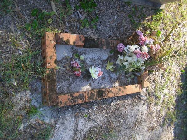 Tea Gardens cemetery, Great Lakes, New South Wales  | 