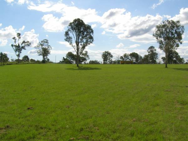Tiaro cemetery, Fraser Coast Region  | 