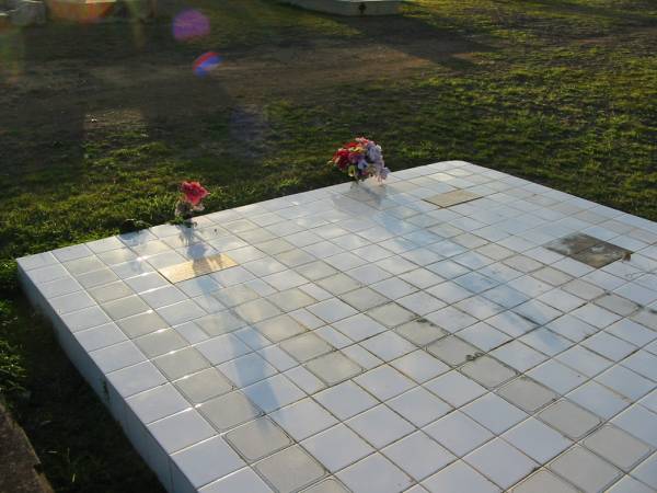 Laurence E. LITTLE, brother,  | died 10-5-1981 aged 68 years;  | Thomas A. BENNETT, father brother,  | died 7-6-1981 aged 58 years;  | Toogoolawah Cemetery, Esk shire  | 